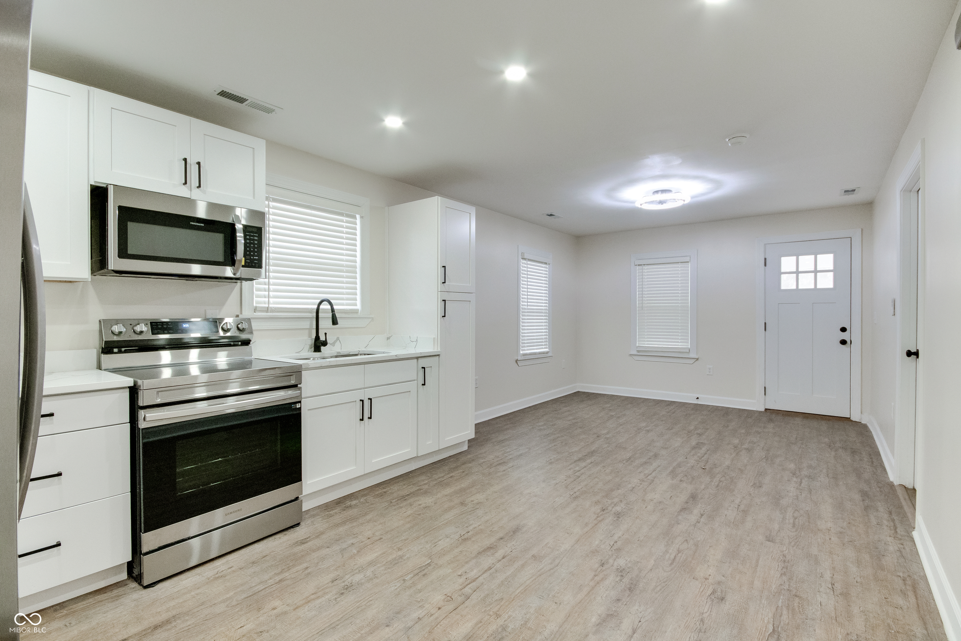 3562 E Morris Street