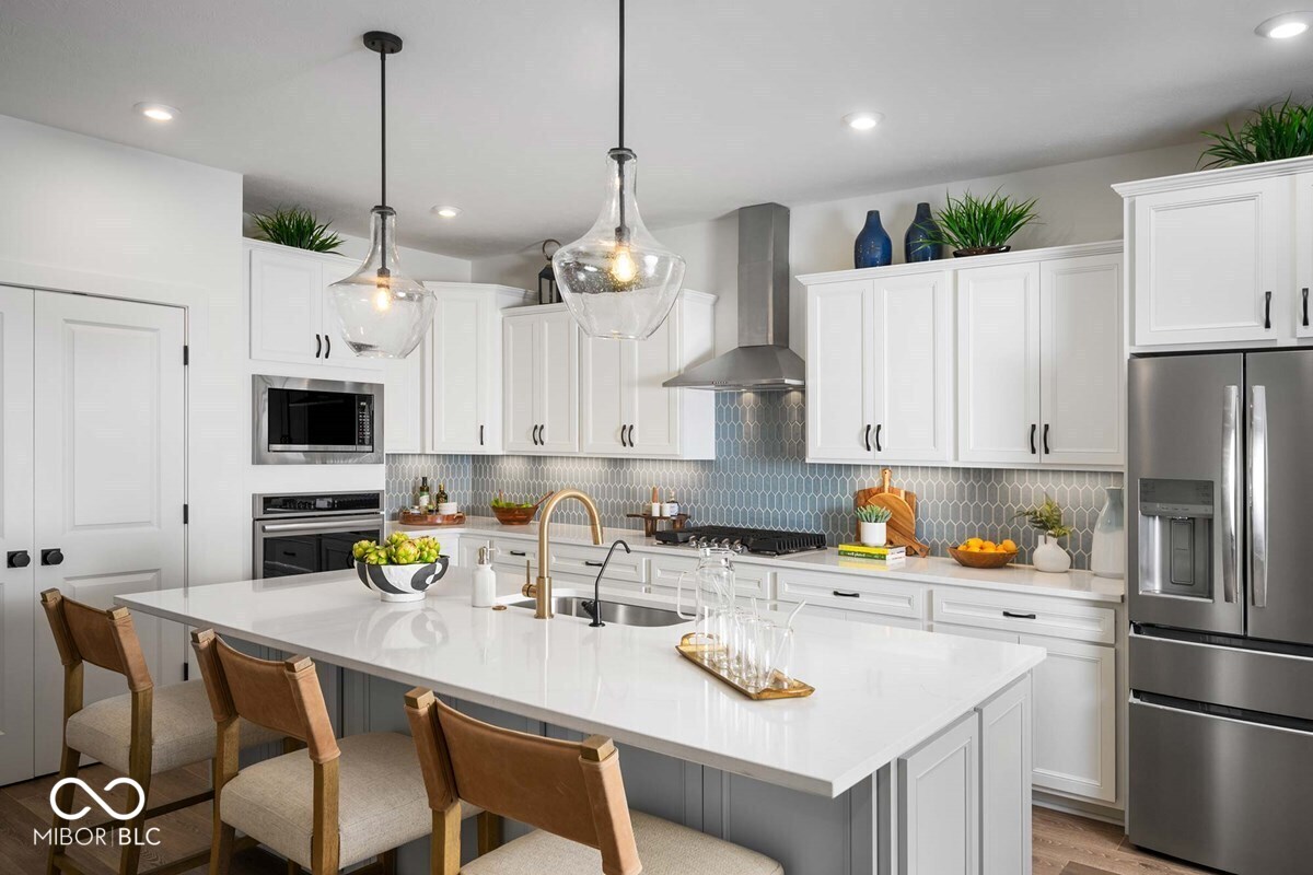 12045 Gray Ghost Way