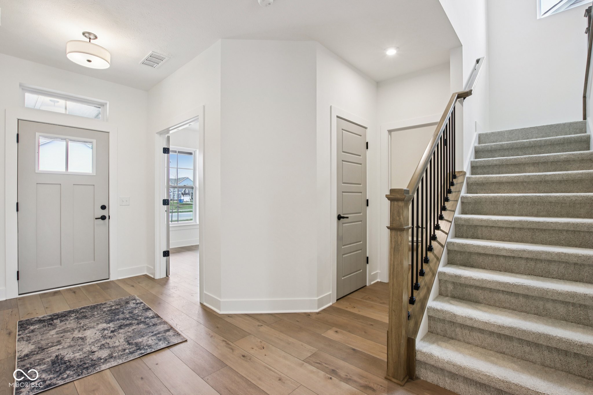 12045 Gray Ghost Way