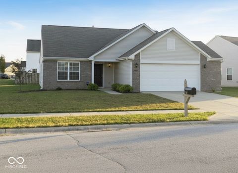 Photo of 2287 Rosswood Boulevard, Indianapolis, IN 46229 (MLS # 22094869)