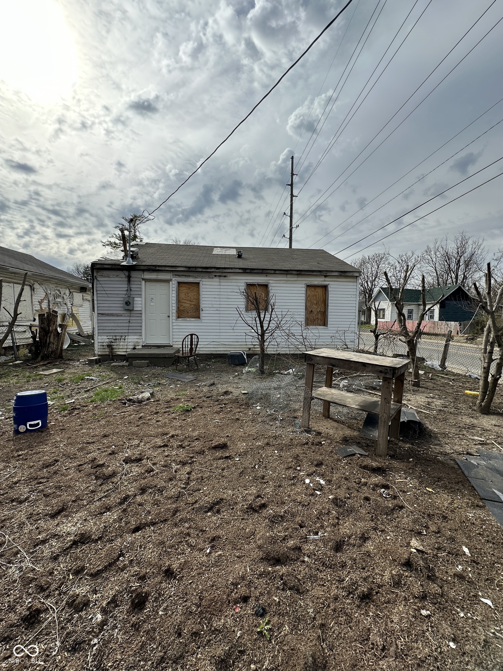 2973 N Chester Avenue