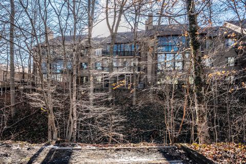 Photo of 108 Knoll Court #E, Noblesville, IN 46062 (MLS # 22086689)