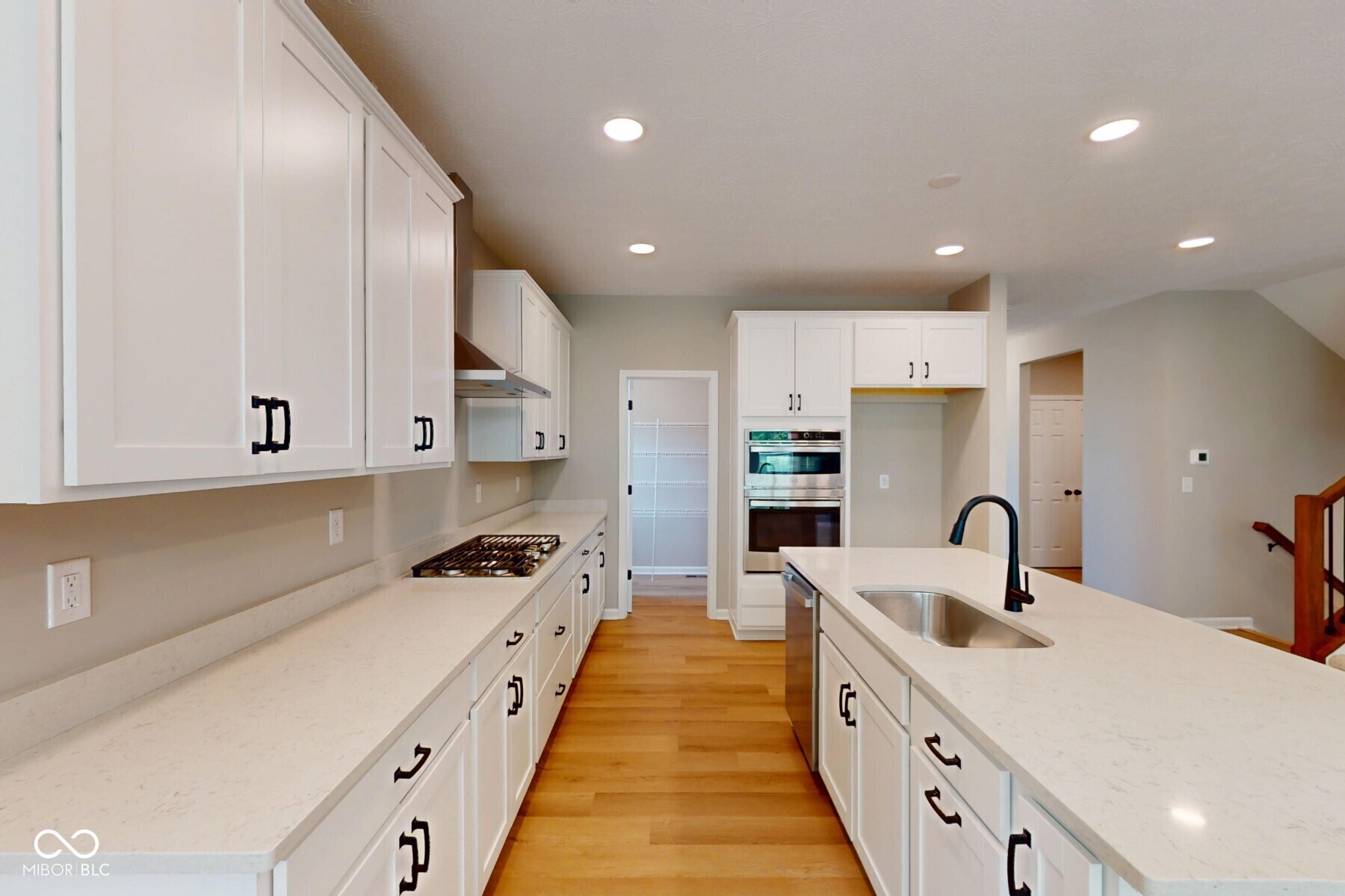 4075 Persian Street