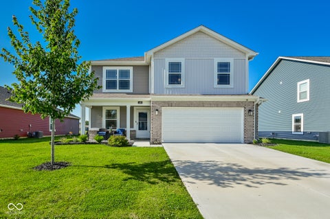 Photo of 1435 Fleming Drive, Greenfield, IN 46140 (MLS # 22110391)