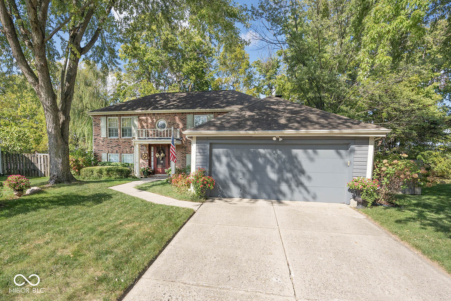 1572 Hunters Lane