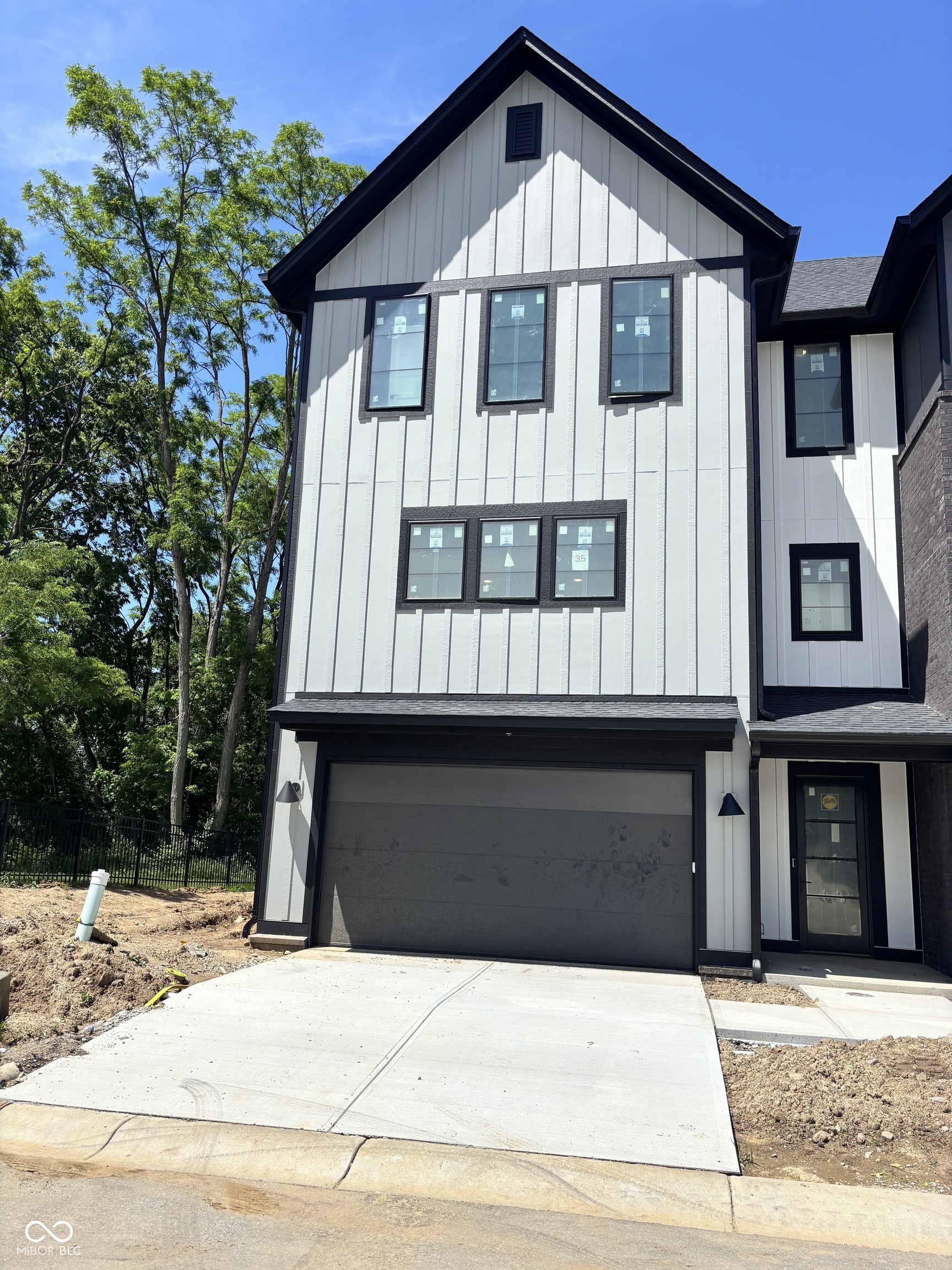 160 Midland Trace Loop
