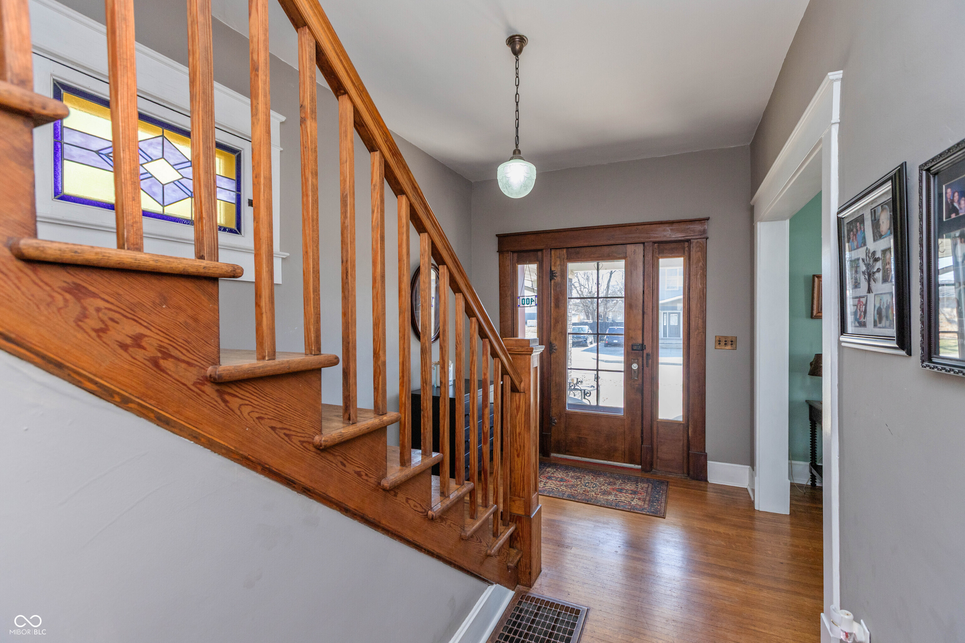 400 E Main Cross Street