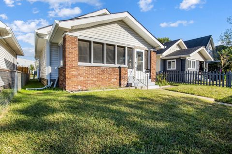 Photo of 305 N Tremont Street, Indianapolis, IN 46222 (MLS # 22067811)