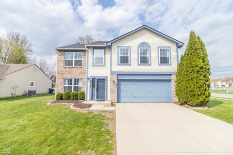 Photo of 10320 Alexia Drive, Indianapolis, IN 46236 (MLS # 22092907)