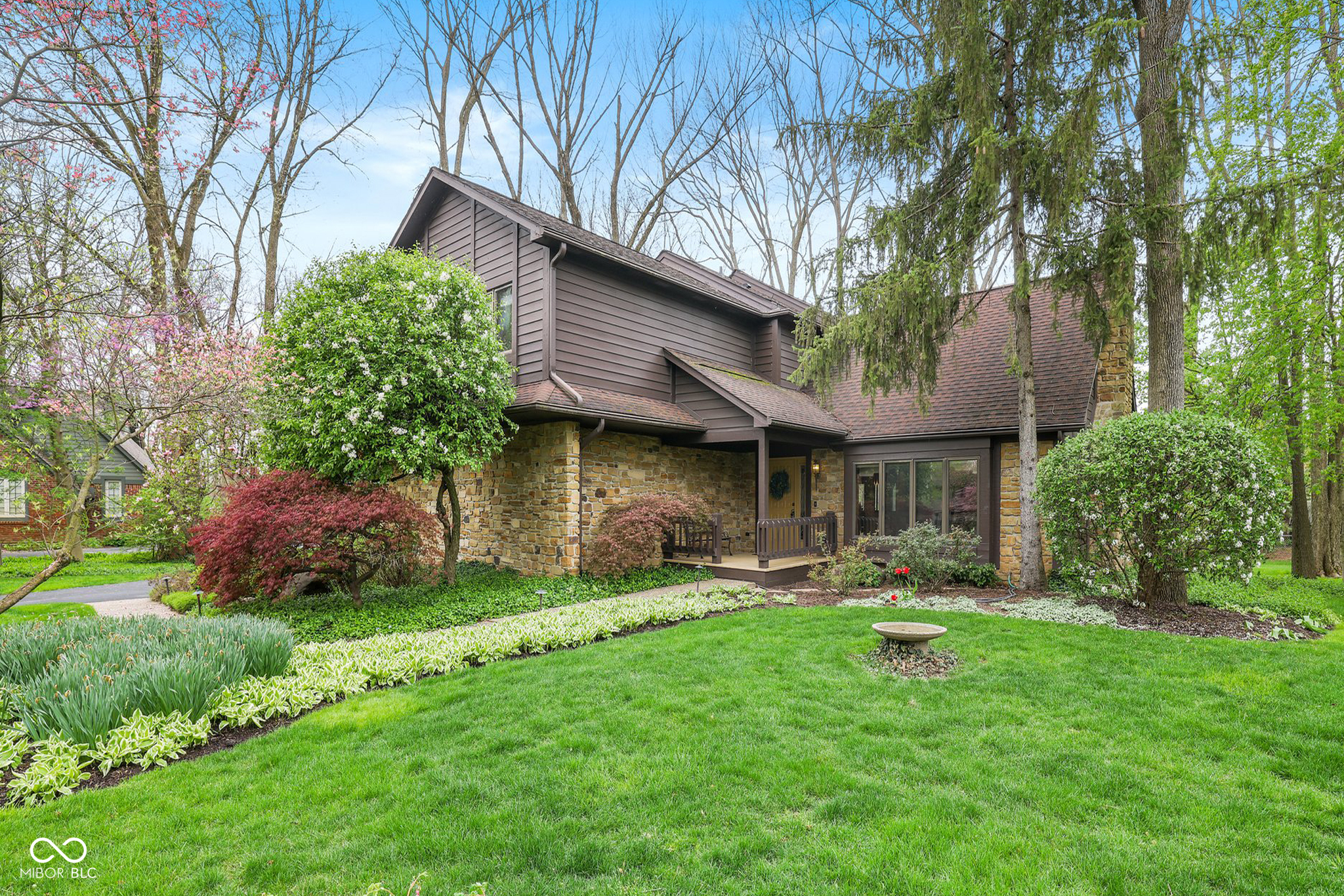 889 Cedar Wood Place