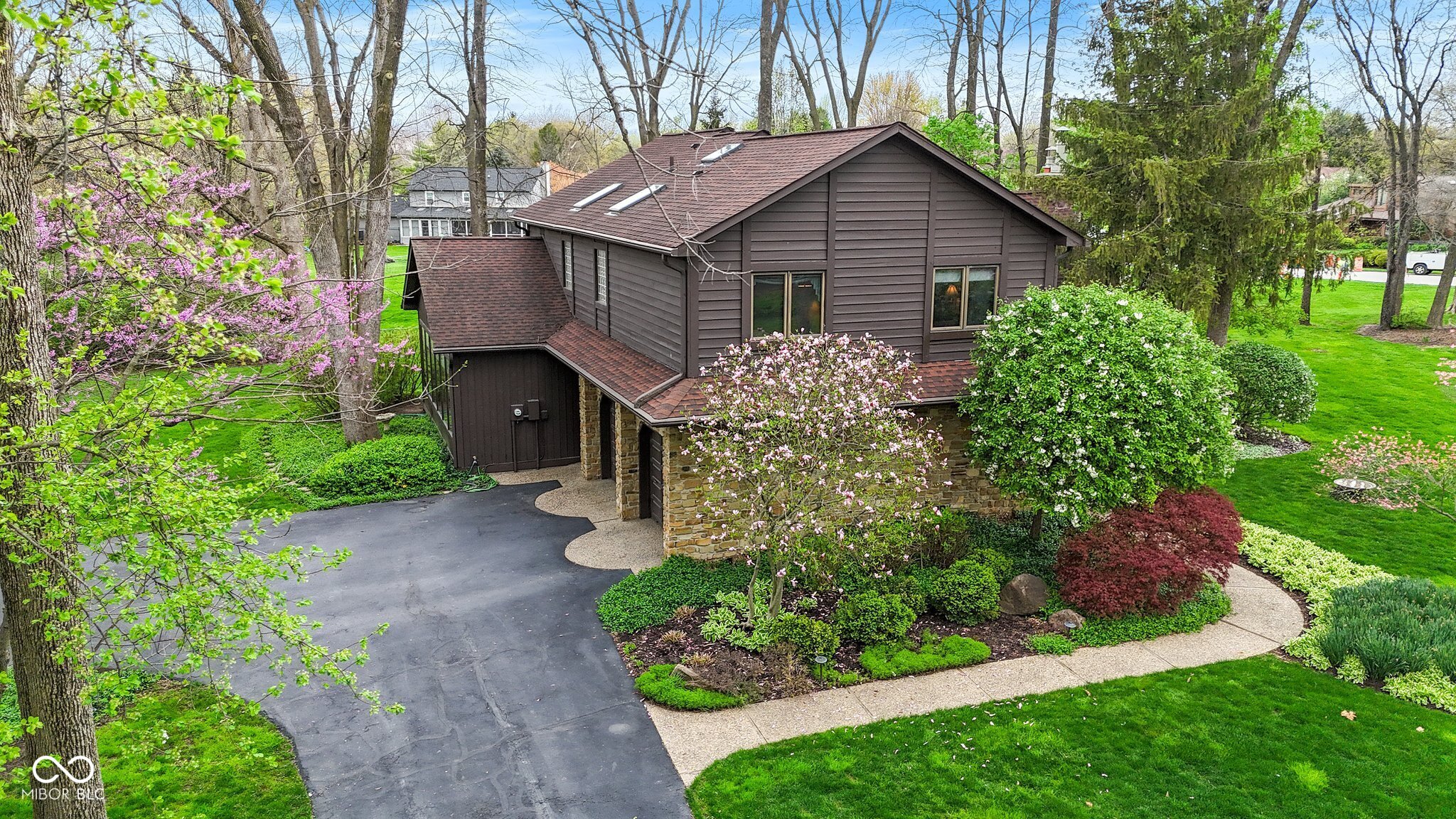 889 Cedar Wood Place