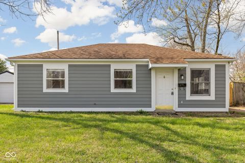 Photo of 8231 E 50th Street, Indianapolis, IN 46226 (MLS # 22092115)