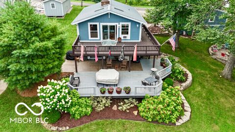 Photo of 7074 Raccoon Dr, Nineveh, IN 46164 (MLS # 22091049)