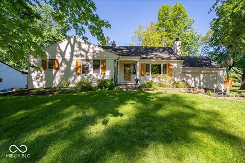 Photo of 6230 N Oakland Avenue, Indianapolis, IN 46220 (MLS # 22098697)