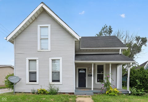 Photo of 29 Howard Street, Greenfield, IN 46140 (MLS # 22115780)
