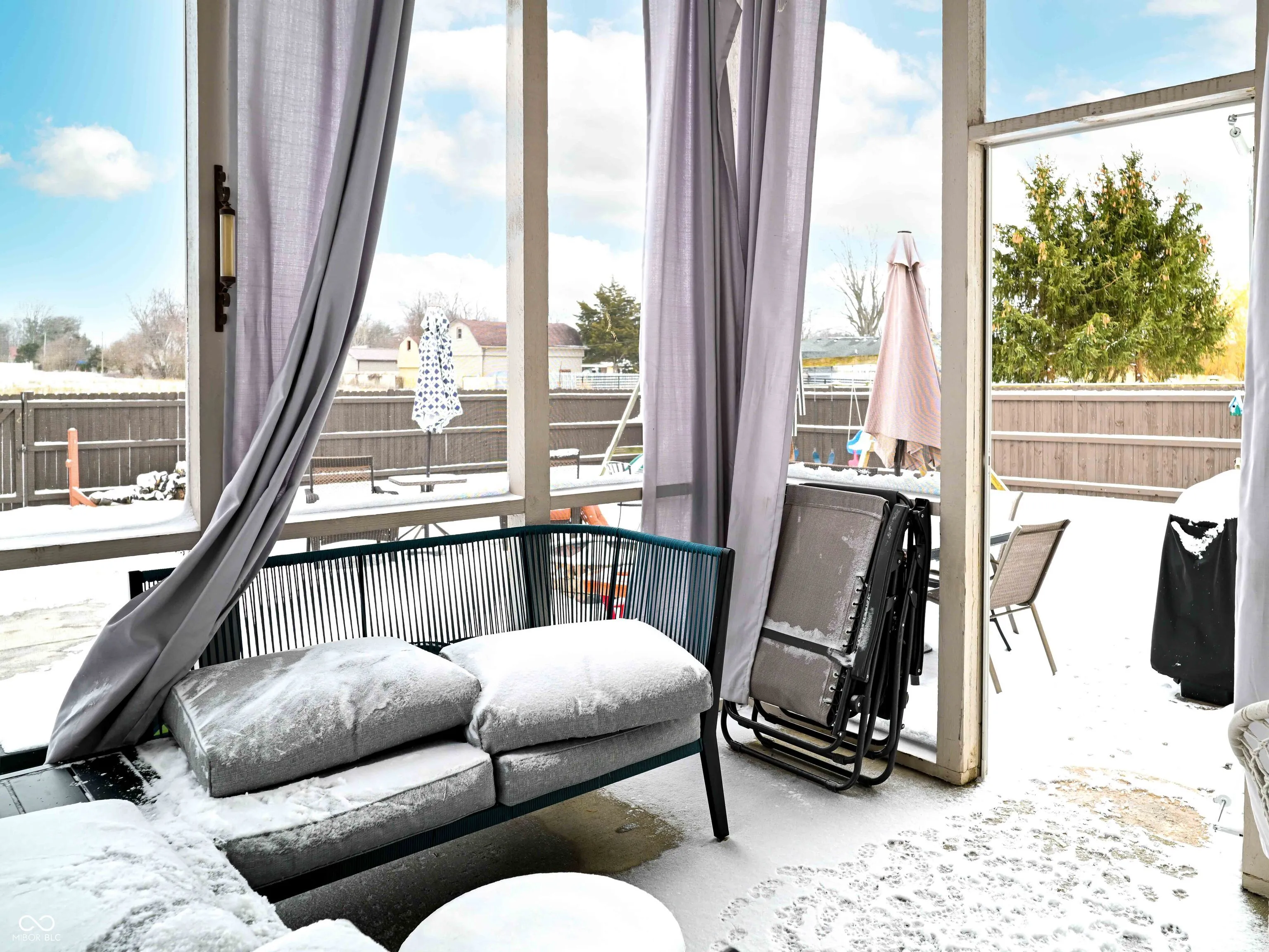 Avon, Indiana 46123, United States, 4 Bedrooms Bedrooms, ,3 BathroomsBathrooms,Residential,Pending,2958