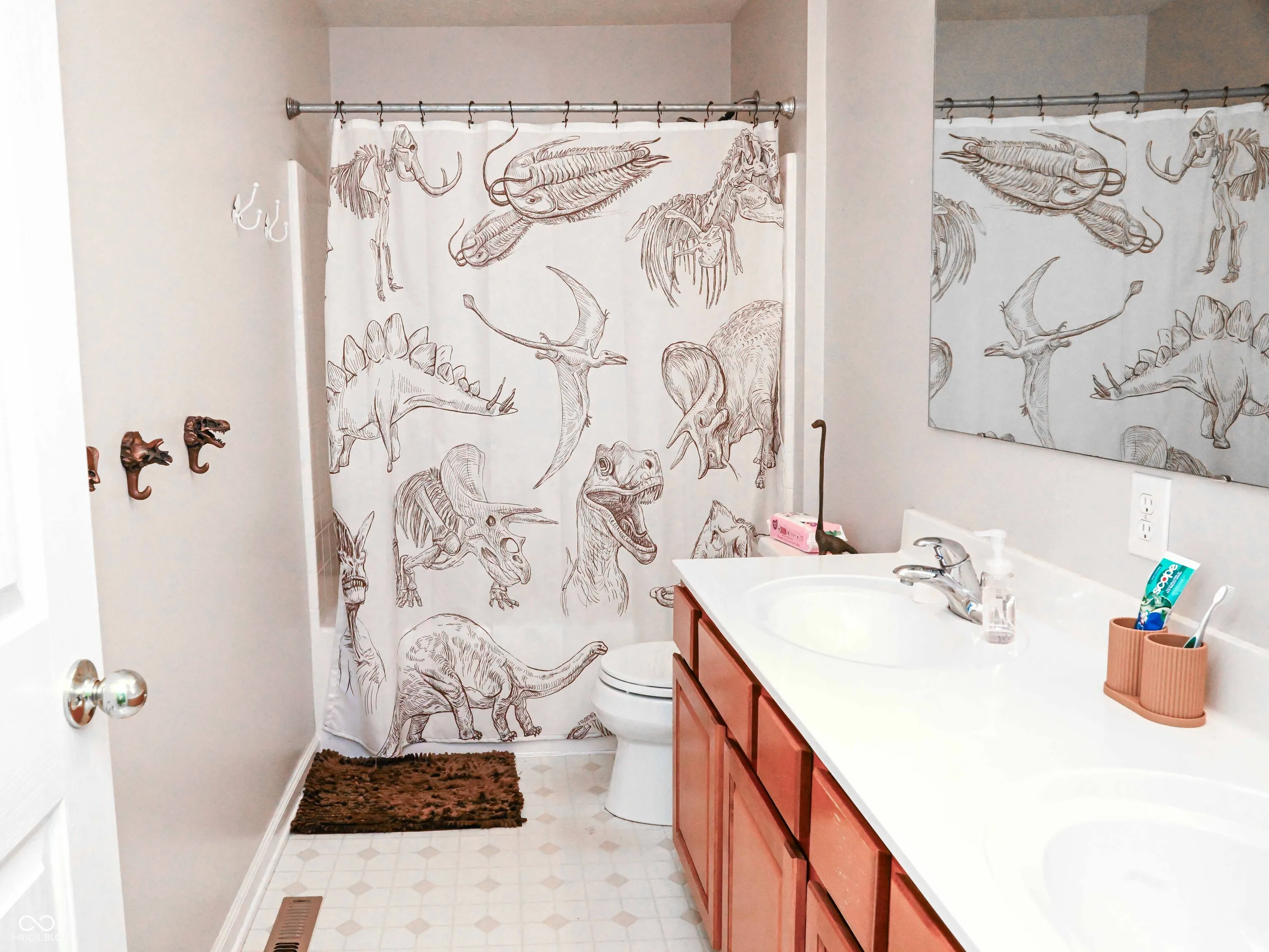 Avon, Indiana 46123, United States, 4 Bedrooms Bedrooms, ,3 BathroomsBathrooms,Residential,Pending,2958