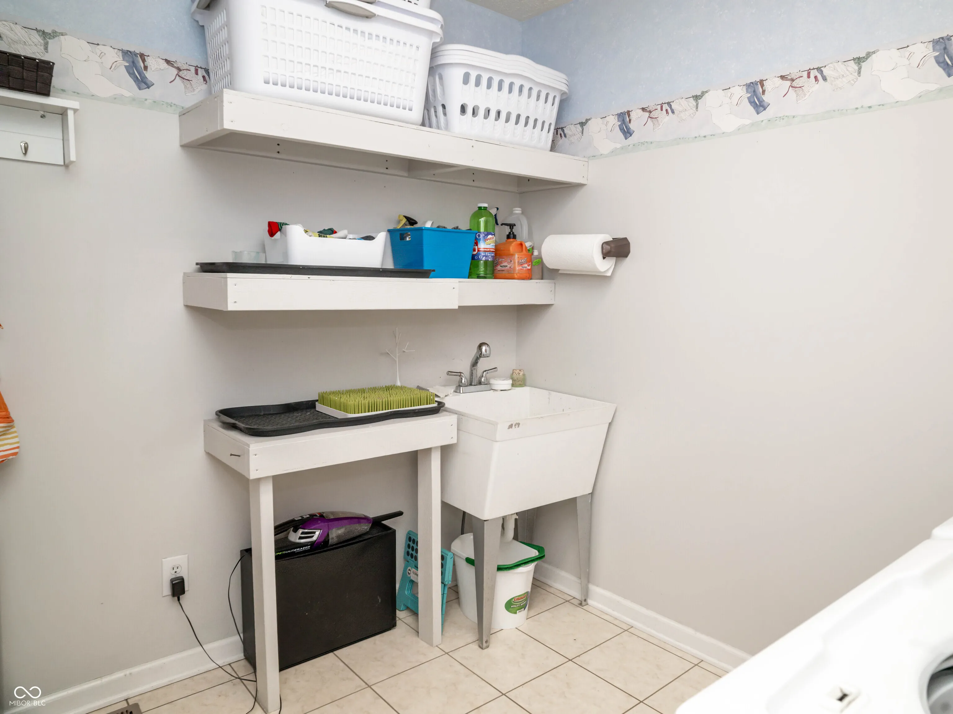 Avon, Indiana 46123, United States, 4 Bedrooms Bedrooms, ,3 BathroomsBathrooms,Residential,Pending,2958