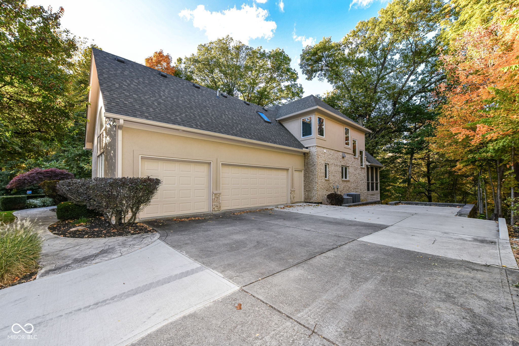 13584 Creekridge Lane