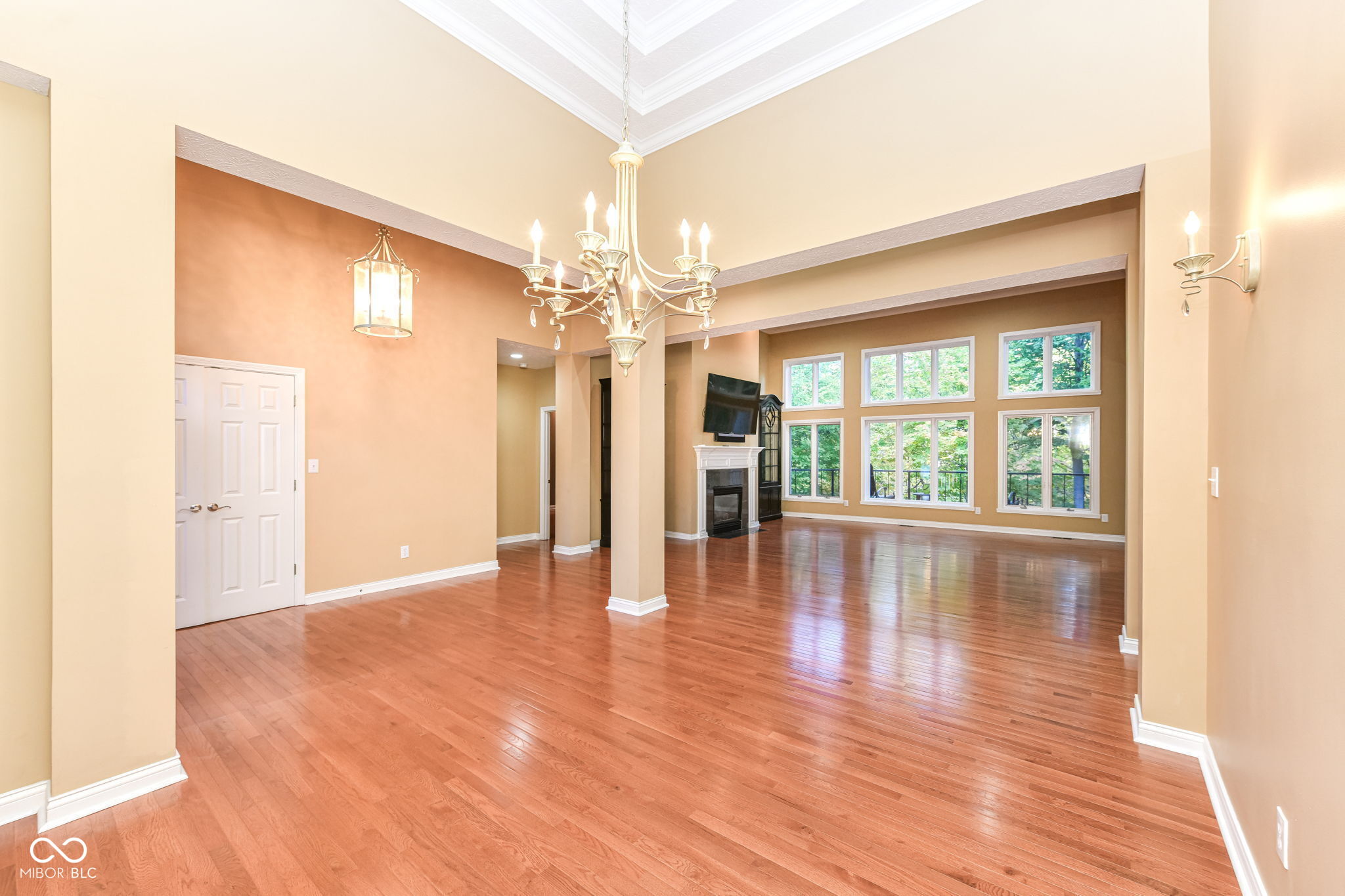 13584 Creekridge Lane