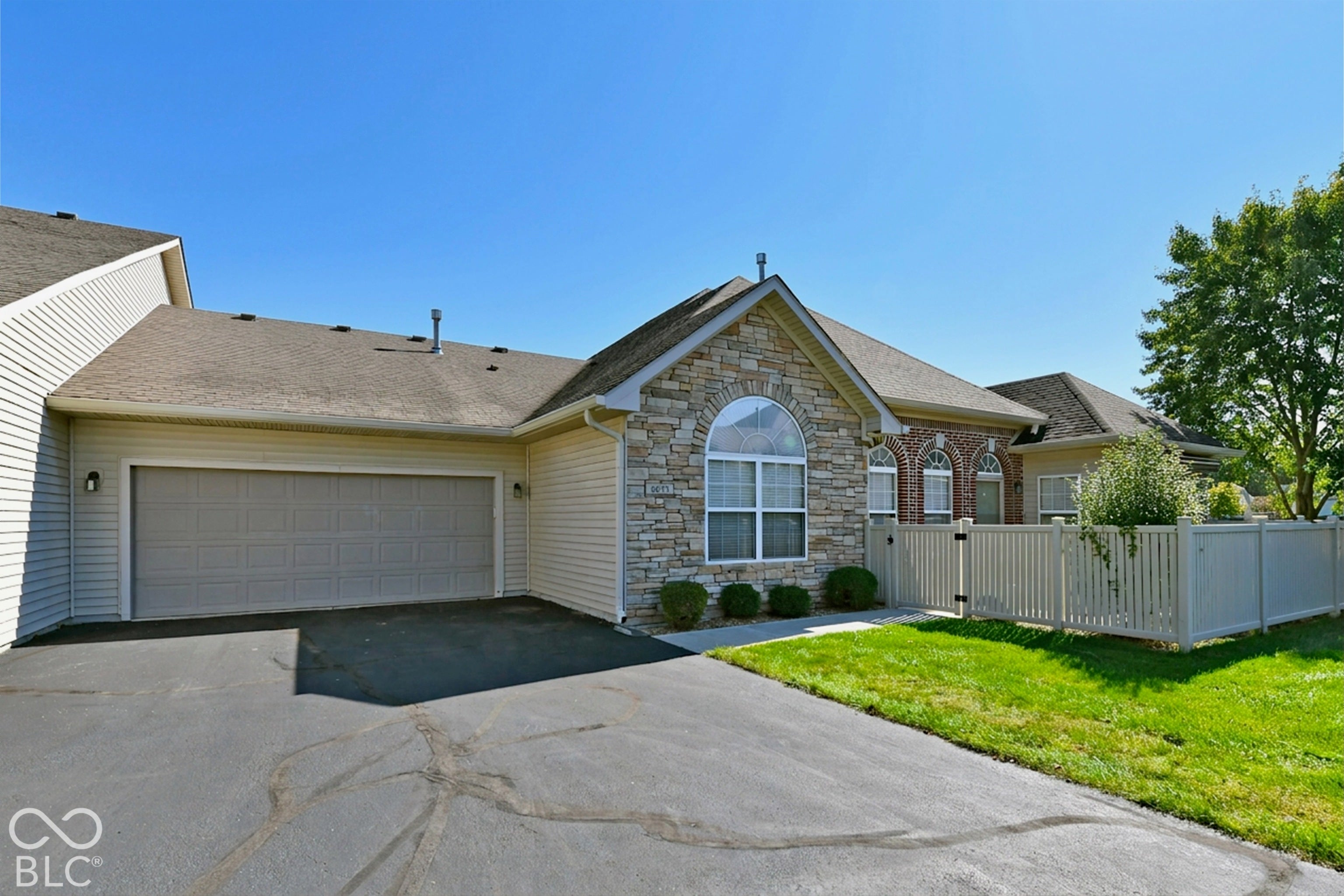 6673 Avila Way
