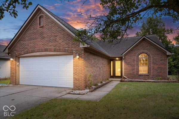 8065 CHERRYBARK DR, INDIANAPOLIS, IN 46236 - Image 75f8685f2faec9d9b1ce7e66b66f1bdc/1295659854