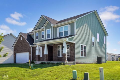 Photo of 2731 Victory Drive, Columbus, IN 47203 (MLS # 22112967)