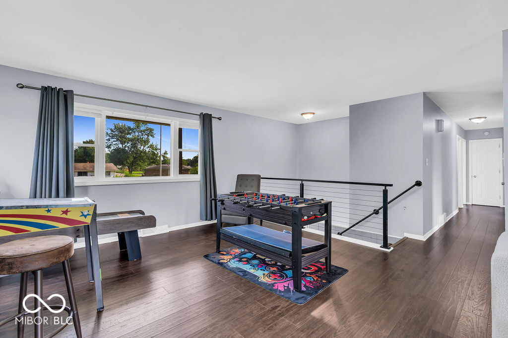 6485 Warren Lane