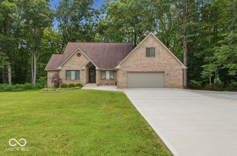 Photo of 2847 W Lentz Tree Farm Road, Monrovia, IN 46157 (MLS # 22112881)