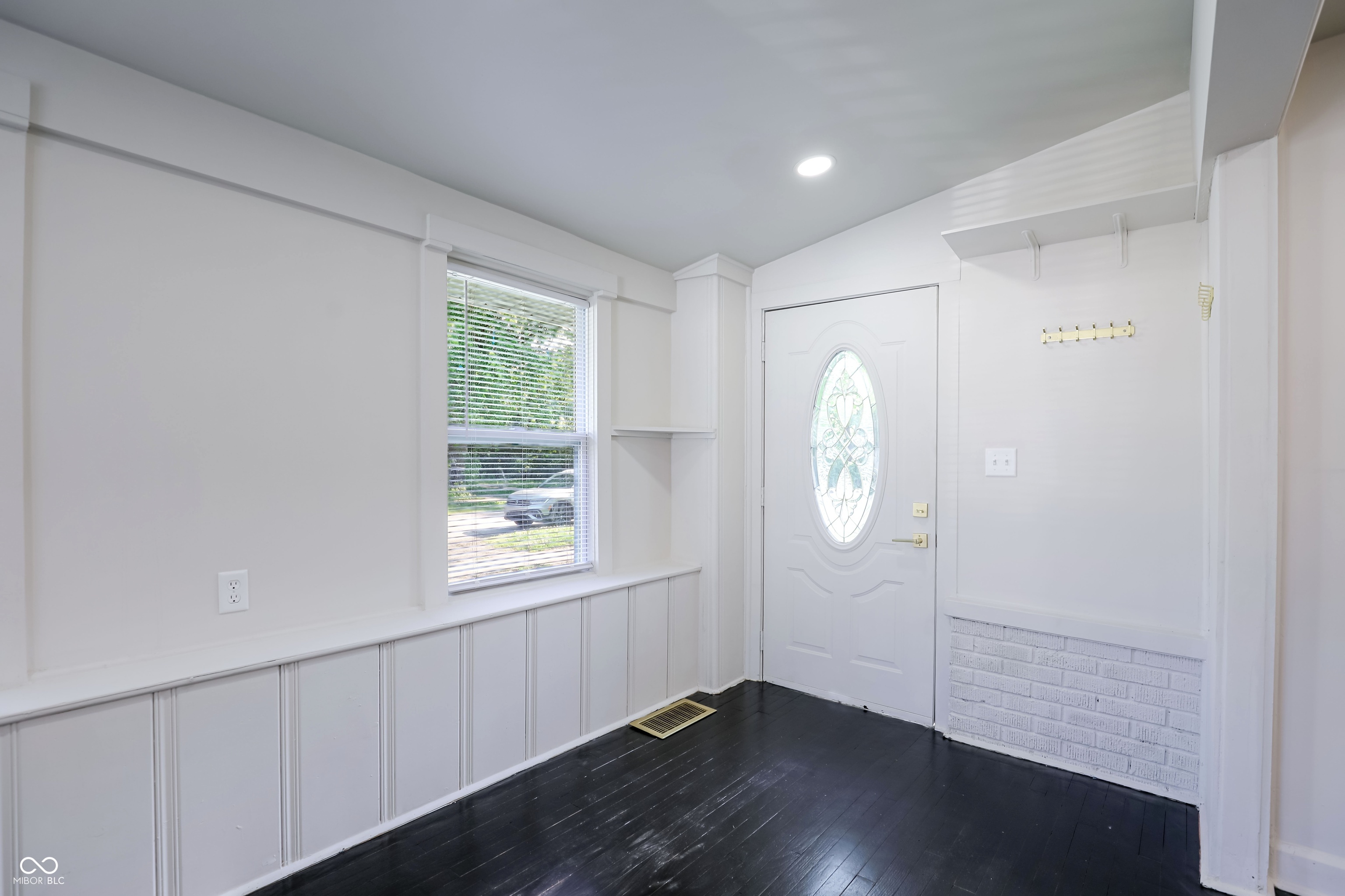 3751 Creston Drive