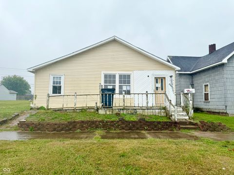 Photo of 2521 S A Street, Elwood, IN 46036 (MLS # 22064293)