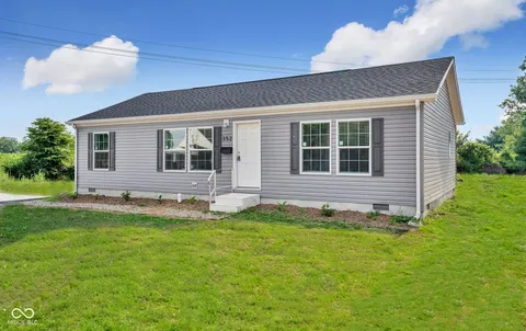 352 Jones Street, Columbus, IN 47201 - MLS#: 21990167