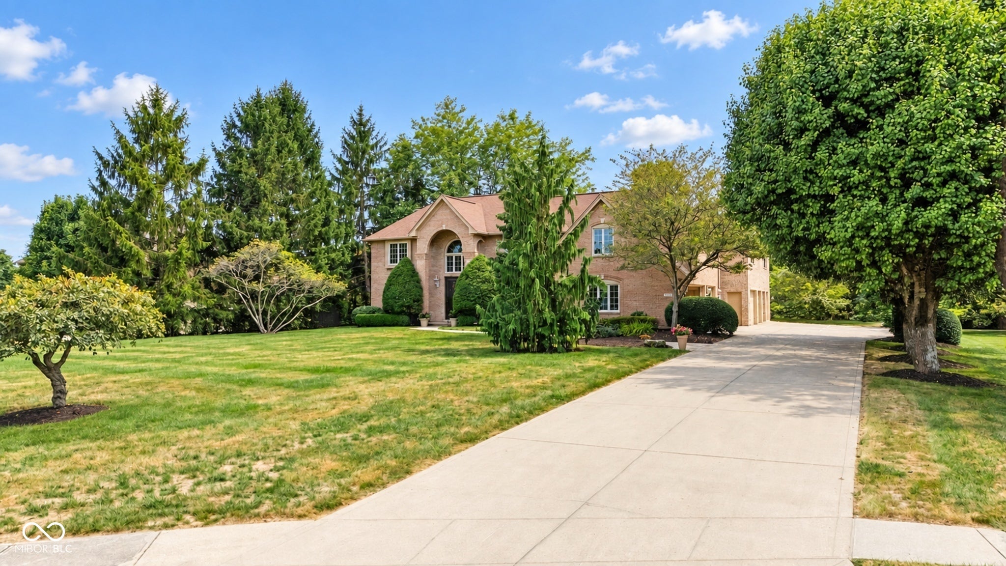 7437 W Banton Circle