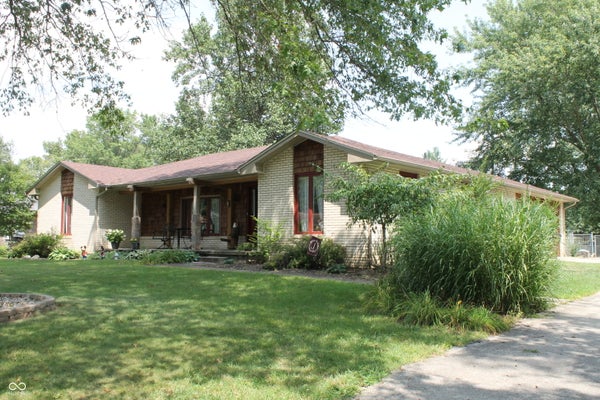 441 MUTTON CREEK DR, SEYMOUR, IN 47274 - Image 7670ae5d73b6be6f5ec48caa32ba0d37/4030050448