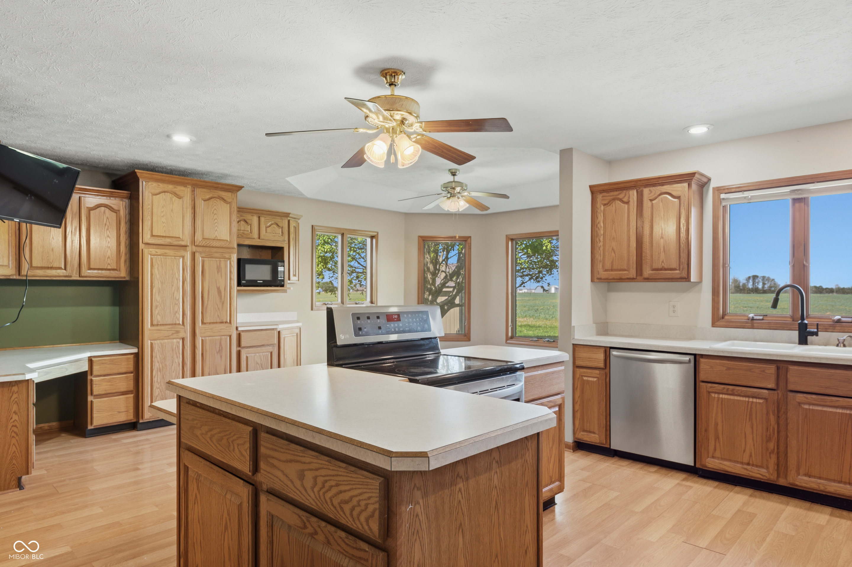 5577 N Beech Tree Drive