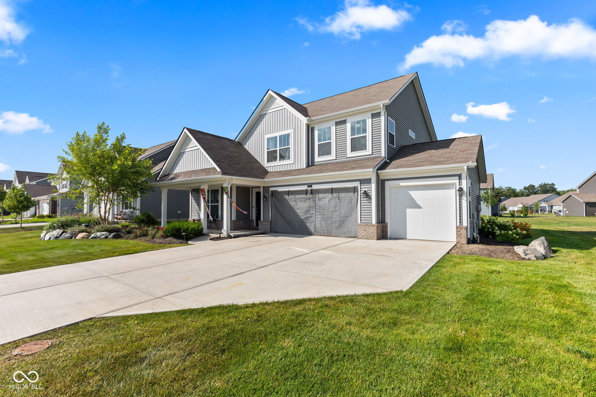 9426 Orchard Cove Drive