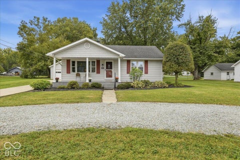 Photo of 606 E Water Street, Pendleton, IN 46064 (MLS # 22128319)