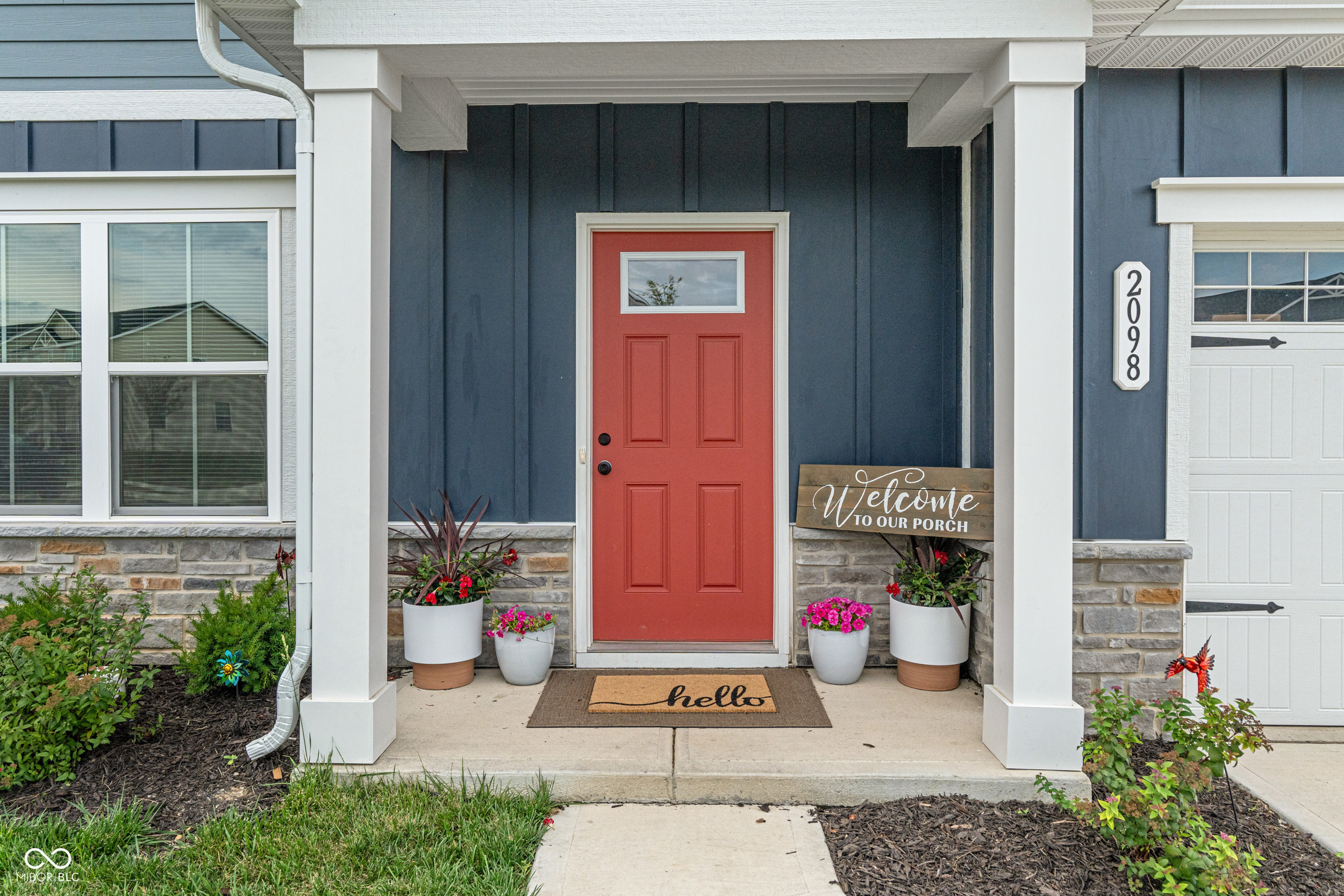 2098 Holiday Crk Drive