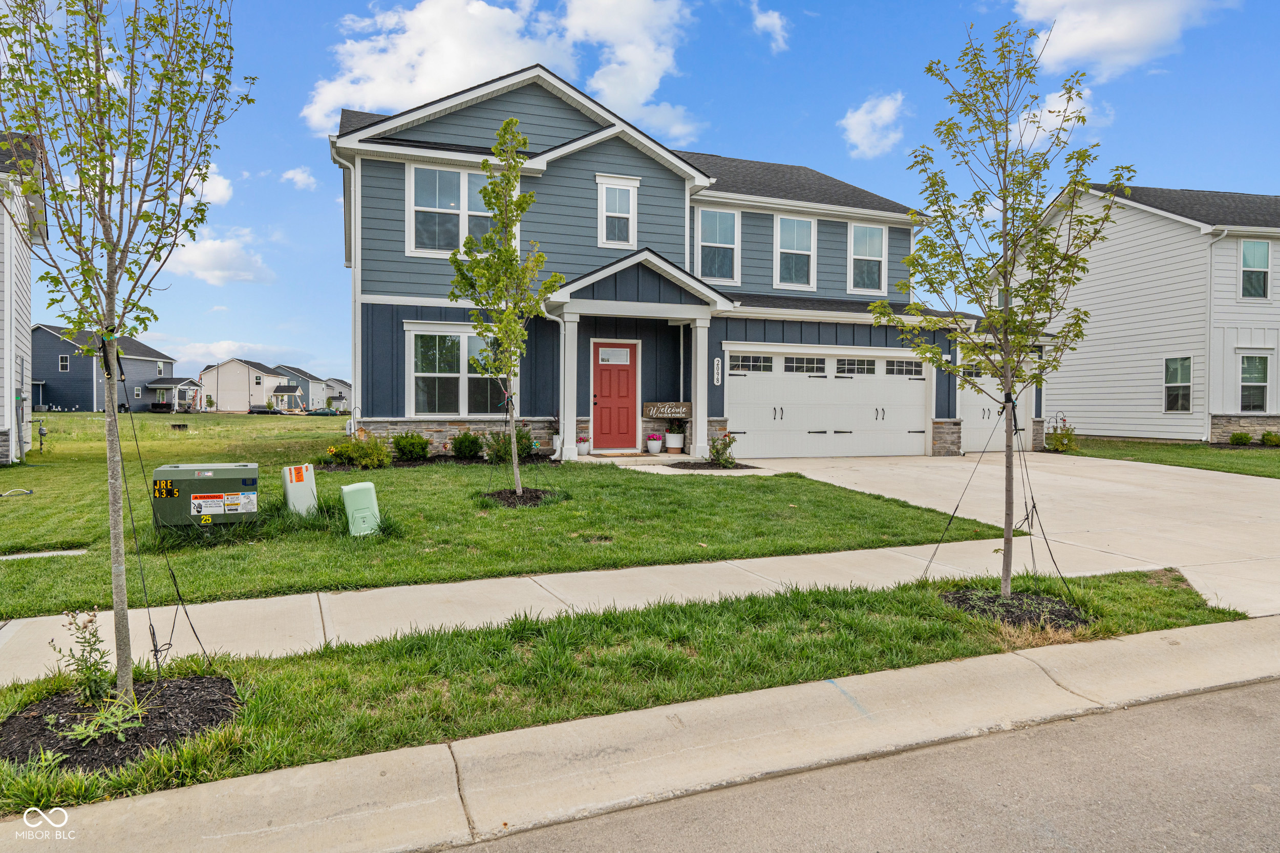 2098 Holiday Crk Drive