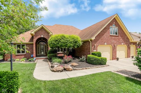 Photo of 4534 Fairhope Drive, Indianapolis, IN 46237 (MLS # 22089535)