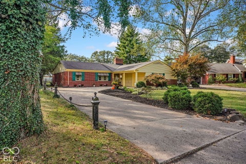 Photo of 641 Thorndike Court, Seymour, IN 47274 (MLS # 22129451)