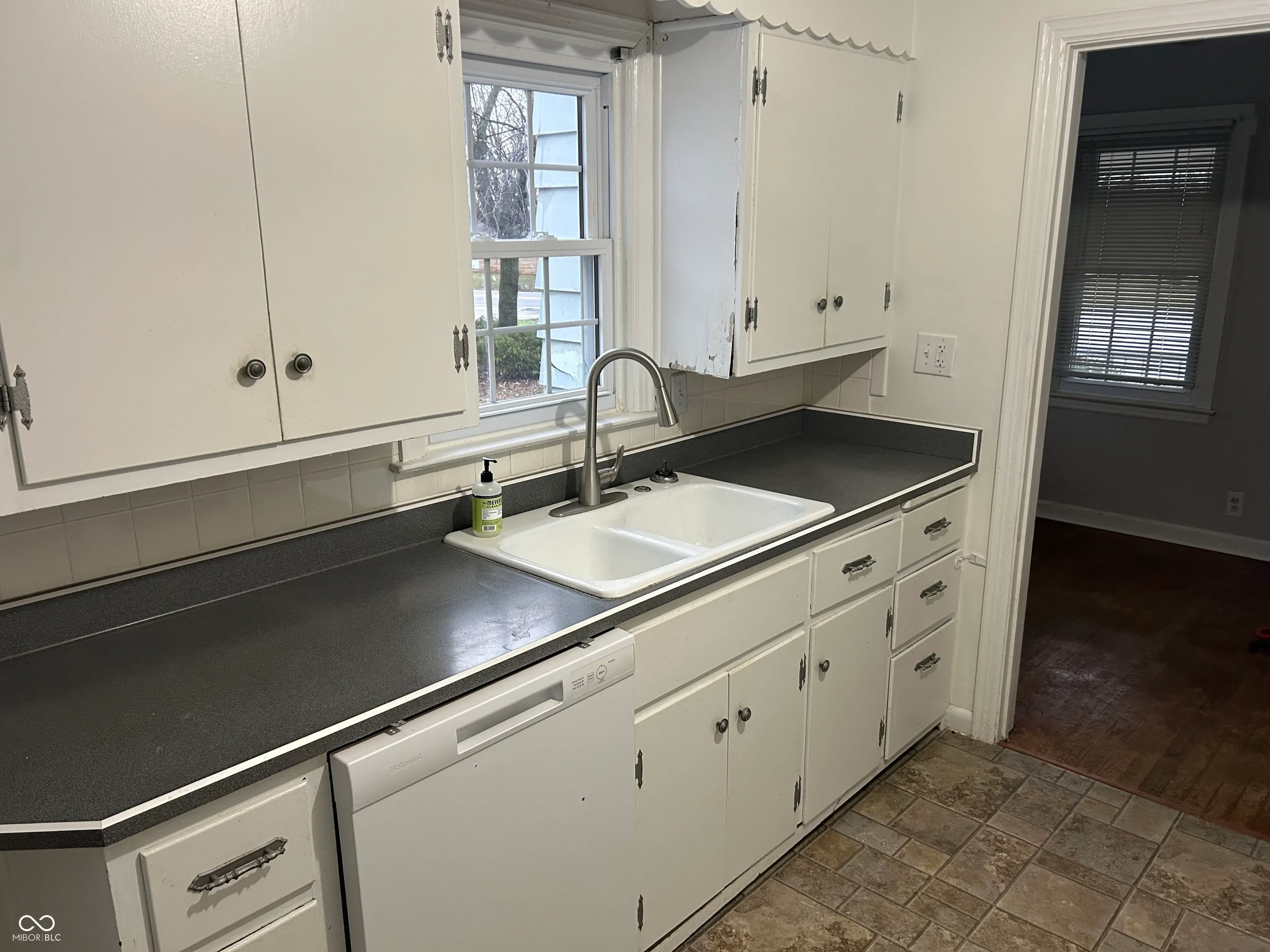 Anderson, Indiana 46012, United States, 2 Bedrooms Bedrooms, ,1 BathroomBathrooms,Residential,Active,254609