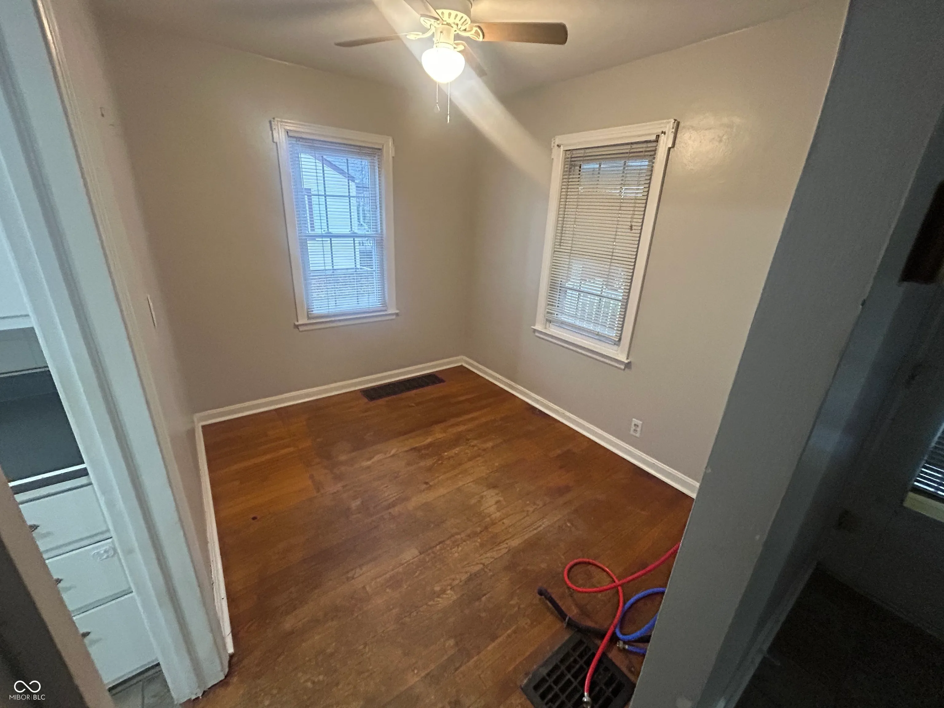 Anderson, Indiana 46012, United States, 2 Bedrooms Bedrooms, ,1 BathroomBathrooms,Residential,Active,254609