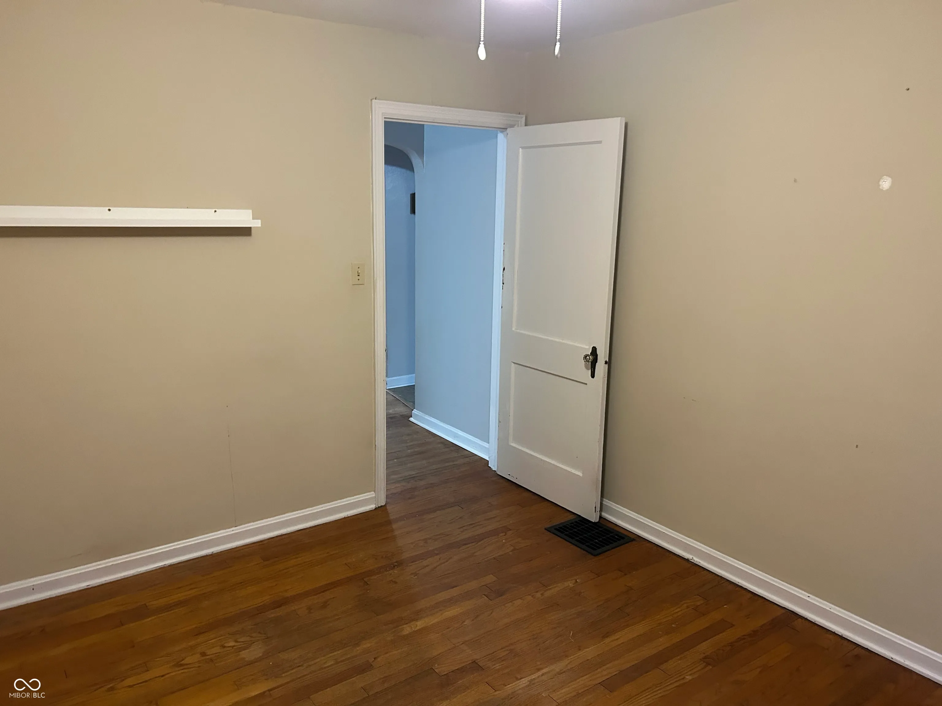 Anderson, Indiana 46012, United States, 2 Bedrooms Bedrooms, ,1 BathroomBathrooms,Residential,Active,254609