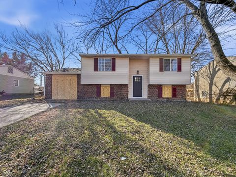 Photo of 2644 Fairhaven Drive, Indianapolis, IN 46229 (MLS # 22087589)