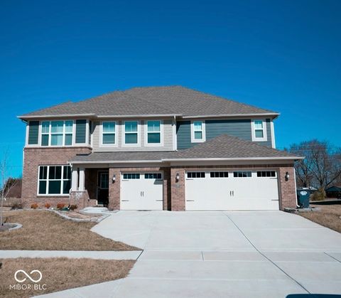 902 Garrison Drive Greenwood IN 46143