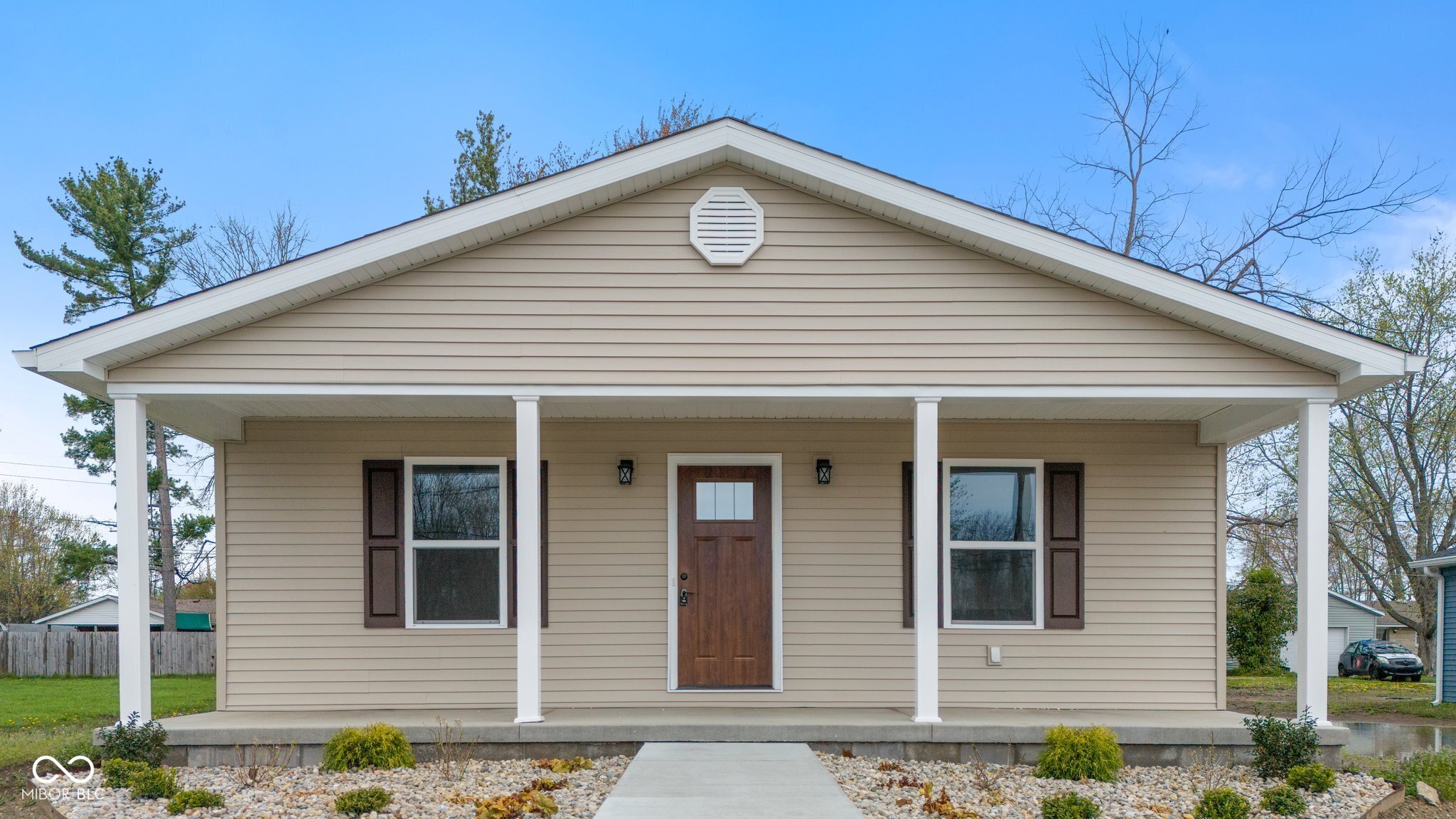 148 W O&M Avenue
