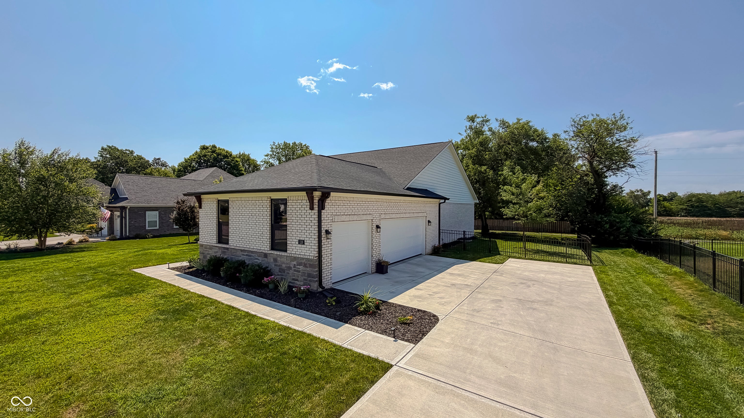 110 Saundra Drive