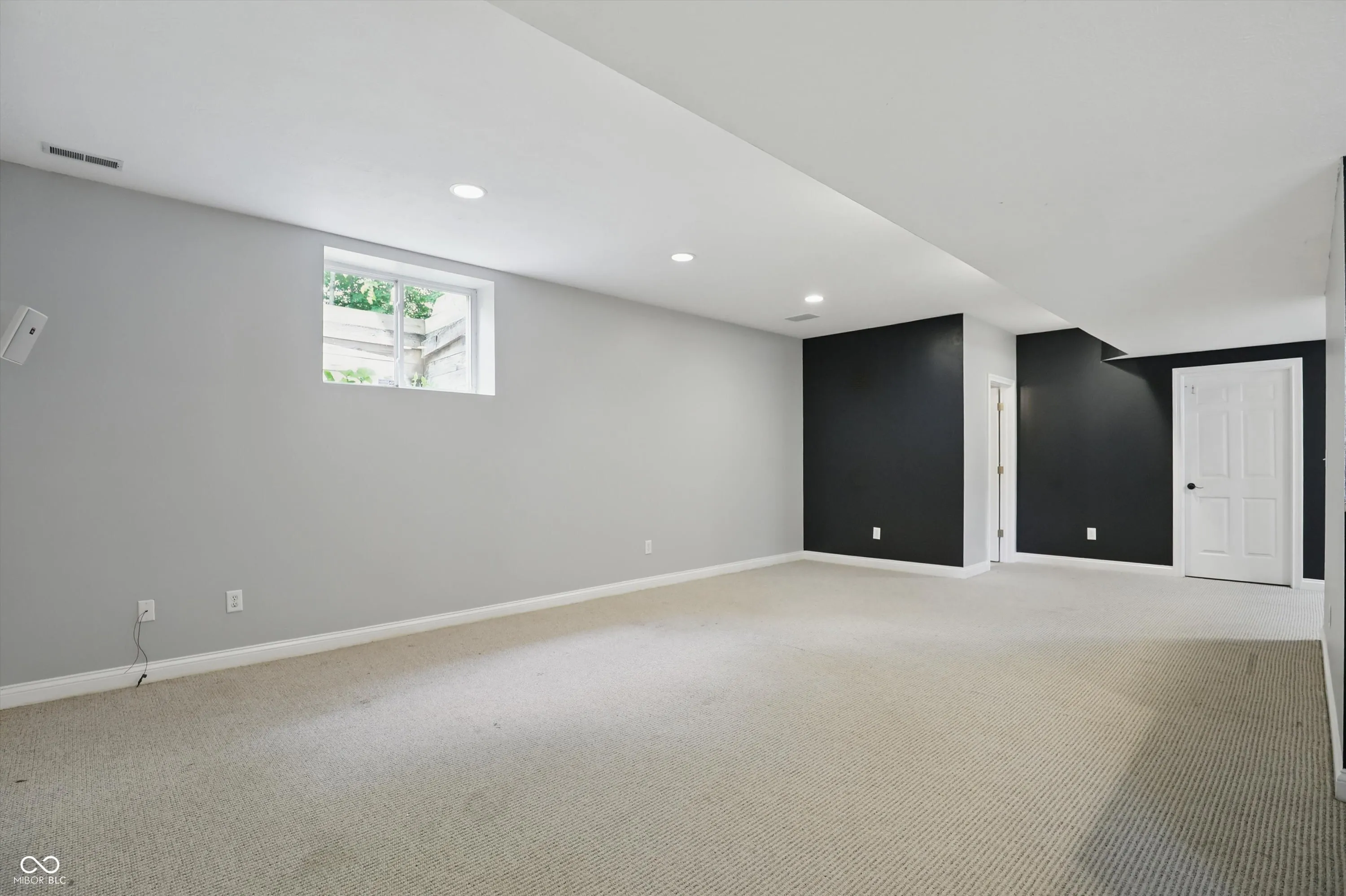 Fishers, Indiana 46037, United States, 4 Bedrooms Bedrooms, ,3 BathroomsBathrooms,Residential,Active,147016