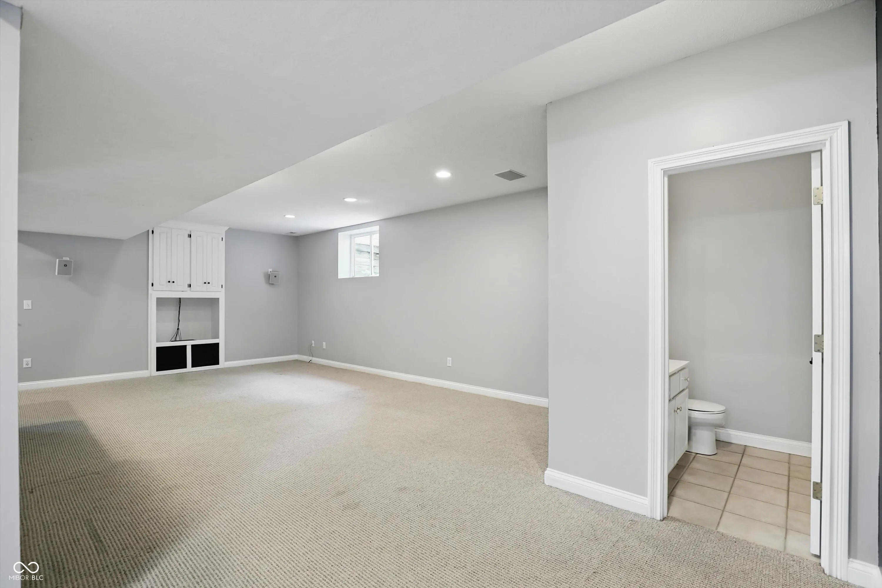 Fishers, Indiana 46037, United States, 4 Bedrooms Bedrooms, ,3 BathroomsBathrooms,Residential,Active,147016